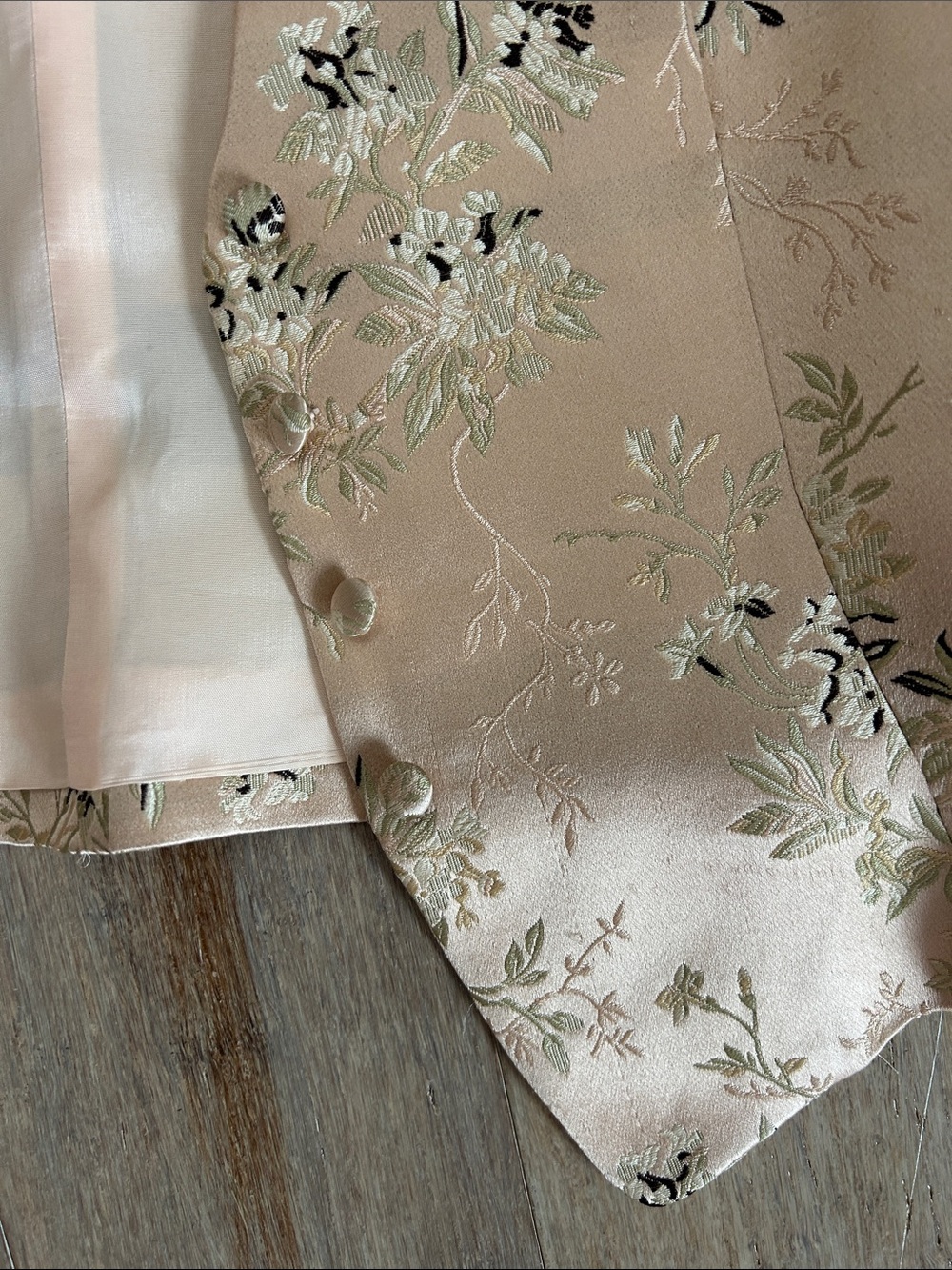 VTG silk Emanuel Embroidered Floral Vest in Blush mandarin asian style brocade - Picture 4 of 14